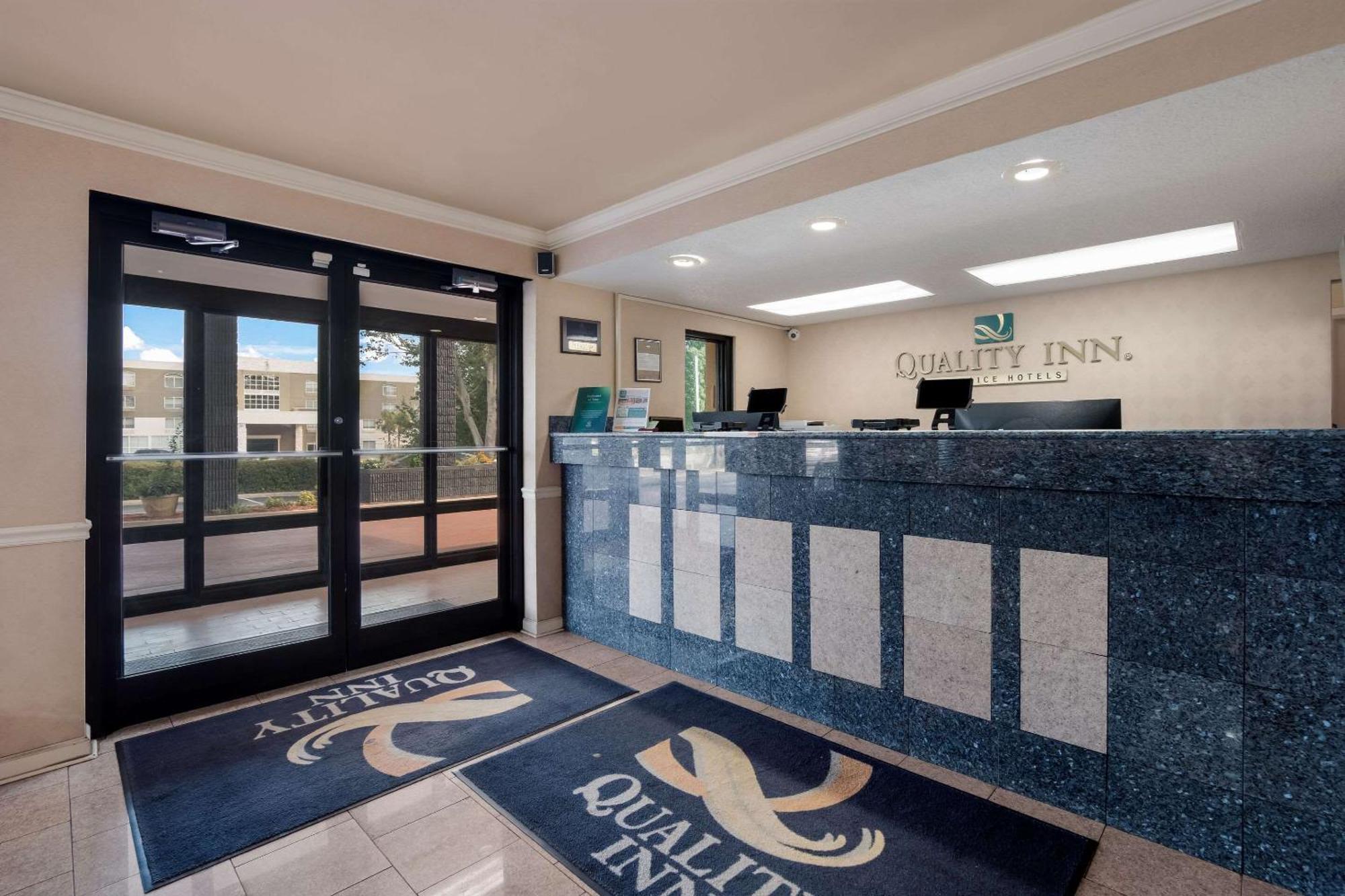 Quality Inn Fort Jackson Columbia Exterior photo